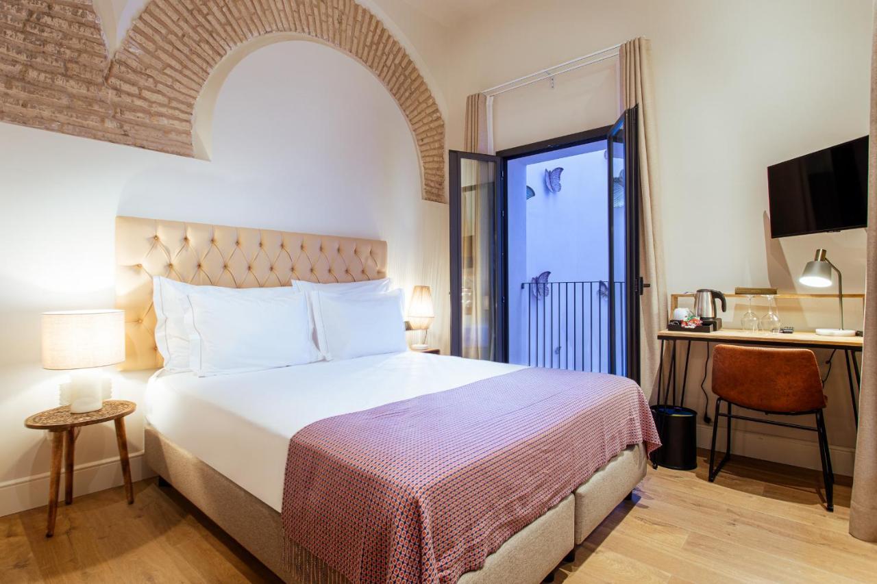 Casa Alhaja By Shiadu Hotel Seville Exterior photo