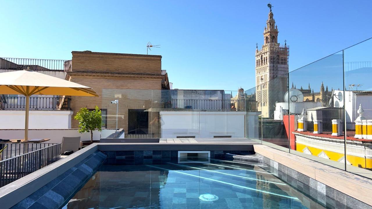 Casa Alhaja By Shiadu Hotel Seville Exterior photo